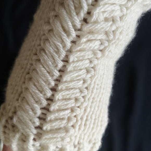 Made in Canada Fingerless Gloves Mittens ArmWarmer Glovelets Cream - Picture 6 of 8